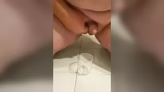 Task for fitsole Chubby clit play and cum in glass