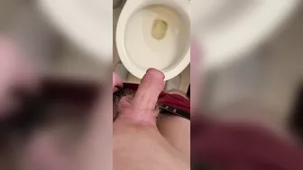 Daddy wants to pee In your mouth