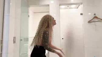 wild dancing in the shower. while my girlfriend was bathing i fucked her through the door