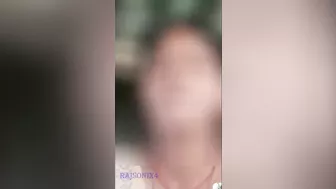 Girlfriend ne apne boyfriend ko video call pe boobs or chut dikhai