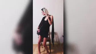 perfect erotic dance from a sexy blonde