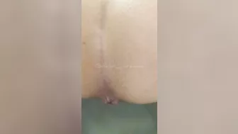 golden squirting with anal gases