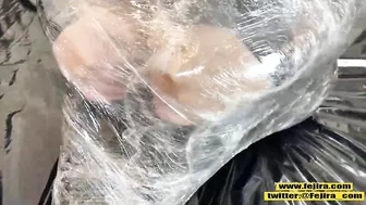 Fejira com Plastic cling film wrap bondage sweating orgasm