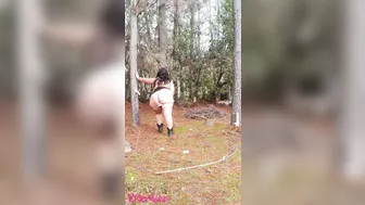 Mommy Ass Worship in Forest 1