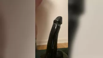 Bbw squrit on big dildo