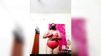 Desi Indian Marathi married aunty nude webcam show