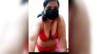 Desi Indian Marathi married aunty nude webcam show