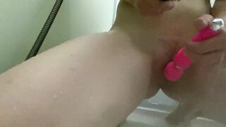 Fast Real Female Orgasm in shower