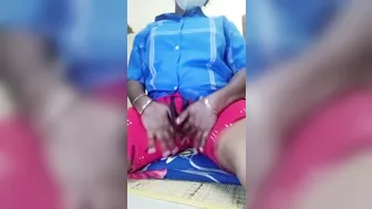 Tamil aunty masterbating part-1