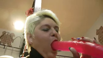 Dildo play with surprise