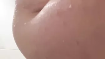 Petite Latina Masturbates with Shower Head