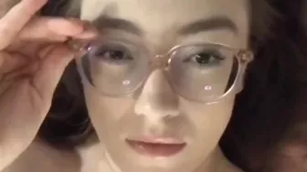 Tik tok girl plays with tits