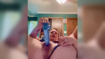 Deep throating my 9 inch dildo