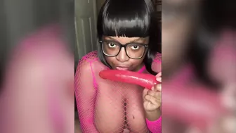 Nerdy Busty Ebony Babe Sucking on a Dildo