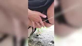 Romantic walk after wedding turns into blowjob and a squirt outside on the river trail