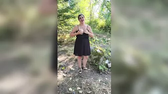 Romantic walk after wedding turns into blowjob and a squirt outside on the river trail