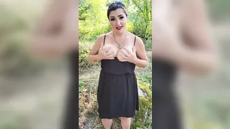 Romantic walk after wedding turns into blowjob and a squirt outside on the river trail