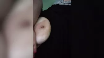 Bbw playing with big tits in bed