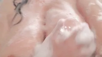 Soapy boobs ????