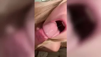 Extremely up close blowjob from sexy ex girlfriend