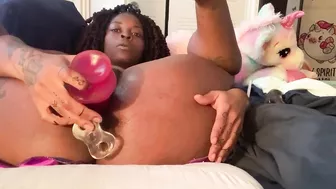 Squirting black pussy