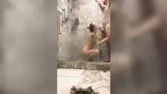 Boyfriend gets suprise shower blowjob