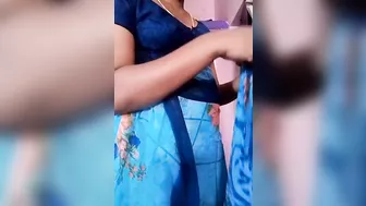 Tamil wife Swetha Saree change