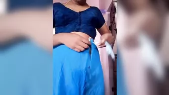 Tamil wife Swetha Saree change