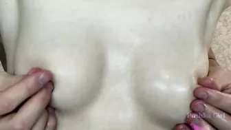 Breast massage for an 18-year-old classmate is a woman's pleasure in full