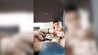 Hard fuck in the car