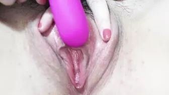 Japanese pink pussy HD画質 まんこを広げて電マをクリトリスに当てるオナニー