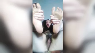 Camgirl LOVES her BIG FEET soles! She touches her sexy foot & has so much pleasure she CUMS!