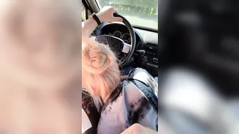 Hot Blonde gives BF the best head bobbin' Roadhead