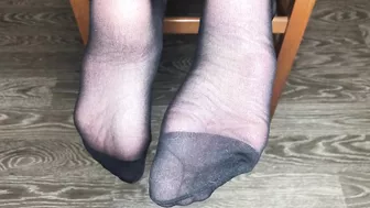 GIRL IN NYLON BLACK SOCKS FEET WORSHIP POV