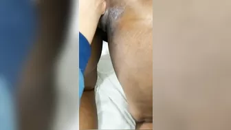 Close up fisting - Black wet pussy