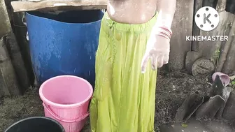 Indian house wife bathing anita style