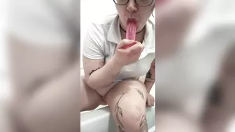 College Amateur Rides Pink Dick