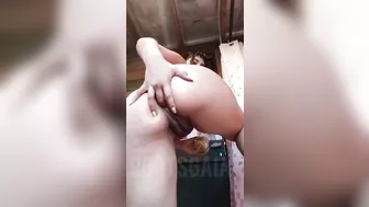 OILED ASS STICKING HER FINGERS TO HER ASSHOLE