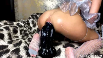 Sexy Halloween witch Hotkinkyjo fuck her ass with huge dildo from mrhankey, fisting & anal prolapse