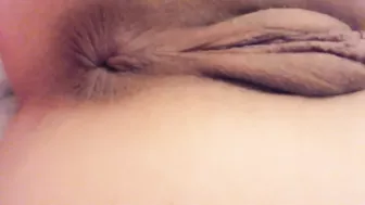 Snapchat with me?!! Showing my dripping wet pussy!