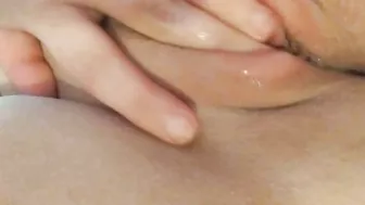 Solo fuck and squirt