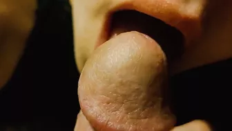 Hot Milf Sucks Cock Sweetly Close-Up. Сum on Tongue. Lick Cum.