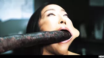 Emiri Momota explodes with cum and milk with monsters