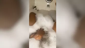 Bath bubbles & cock