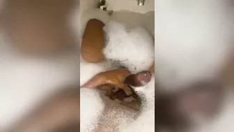 Bath bubbles & cock