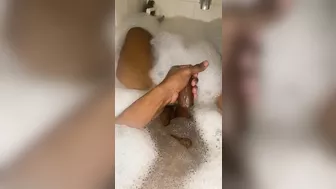 Bath bubbles & cock