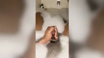 Bath bubbles & cock