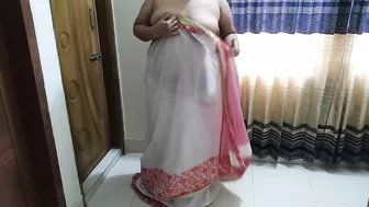 Desi Mallu Aunty ka bada doodh latak raha hai, yah dekh kar maine uski Chudai ki - Indian desi aunty fucked by neighbor