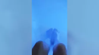 Pé na piscina