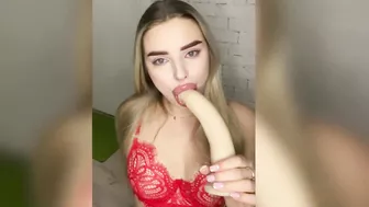 How I love giving blow jobs to dildo